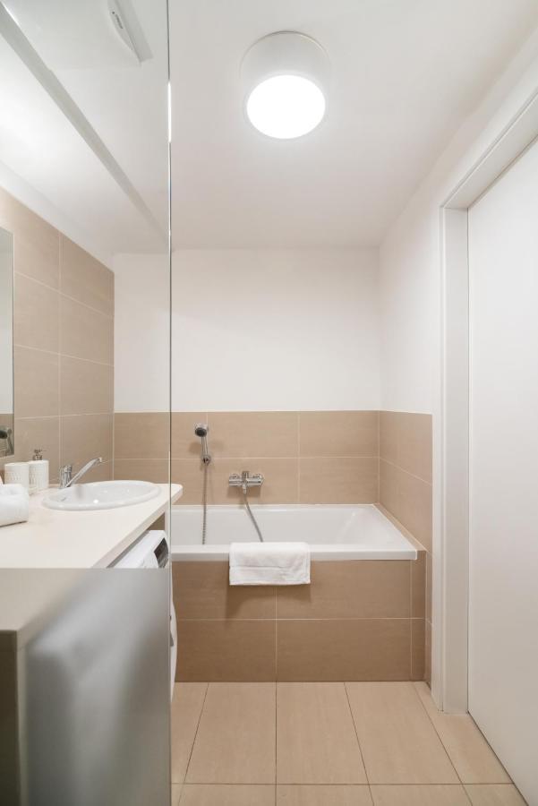 Immersed Into Vienna'S City Life And Yet A Retreat, Minimum 30 Nights Exterior photo